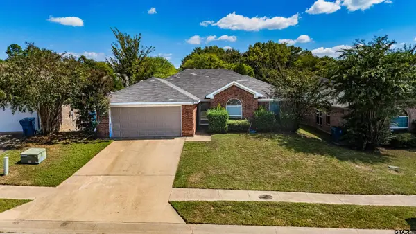 1109 E Park Dr., Lindale, TX 75771
