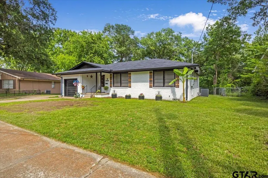 2216 Pleasent Dr, Tyler, TX 75701 - Image #2