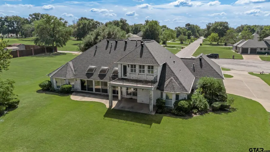 141 Cypress Point Circle, Hideaway, TX 75771 - Image #2