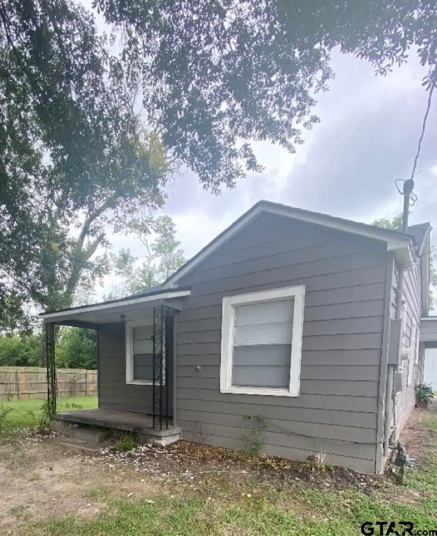 524 N College St, Lindale, TX 75771 - Image #3