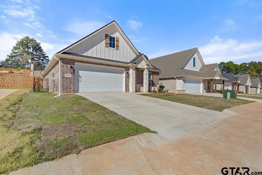 9248 Villas Ct, Tyler, TX 75703 - Image #2