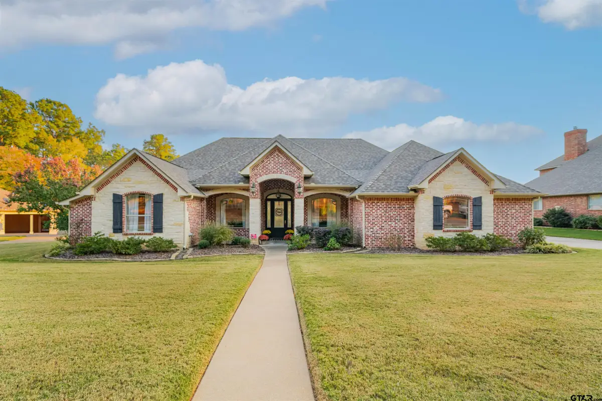 111 Rutland Dr, Hallsville, TX 75650 - Image #1