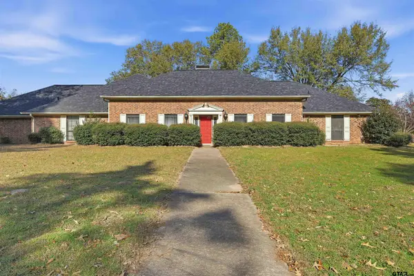 2506 CEDAR CREEk DR, Mt Pleasant, TX 75455