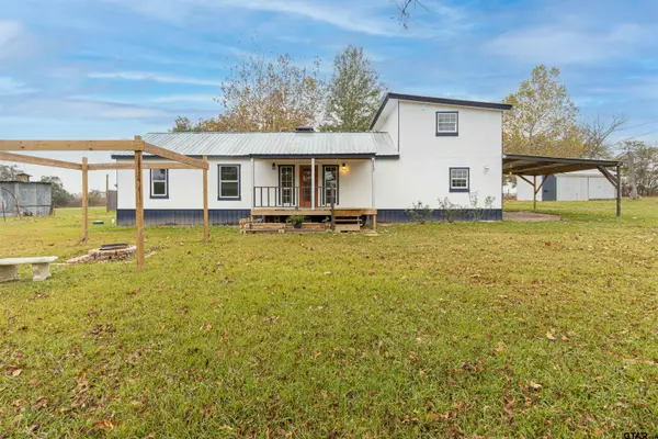 112 AN County Road 1370, Palestine, TX 75801