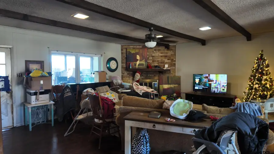 205 W Parkdale, Whitehouse, TX 75791 - Image #2