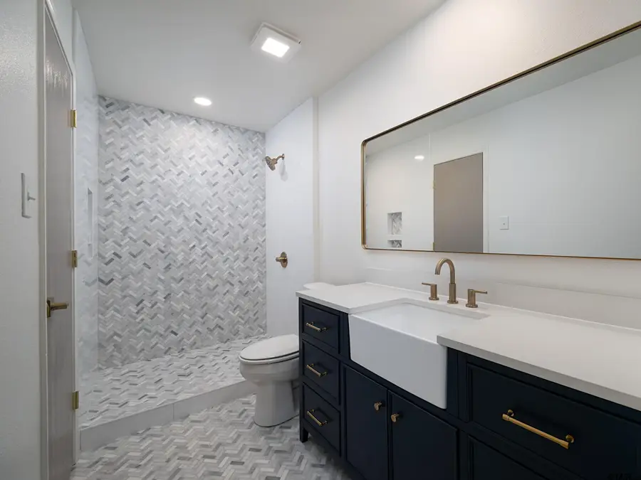 541 Frederick Circle, Flint, TX 75762 - Image #2