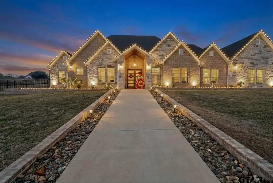 611 Bridle Ridge Dr., Tyler, TX 75703 - #3