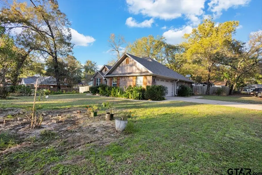 15190 Southport dr, Tyler, TX 75703 - Image #2