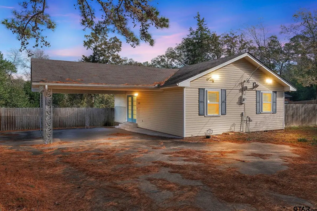 323 Rustic Rd, Hideaway, TX 75771 - Image #1