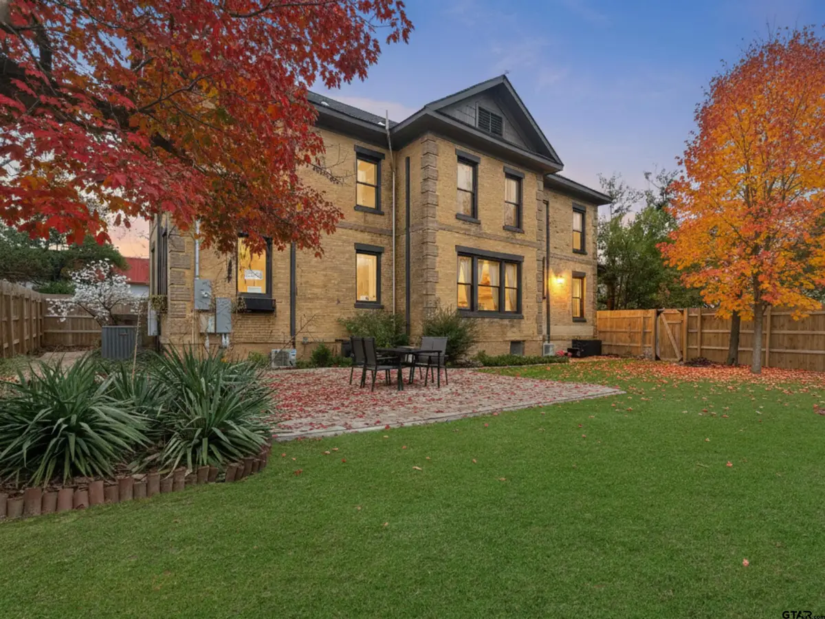 406 W 1st Street, Mount Pleasant, TX 75455 - #1