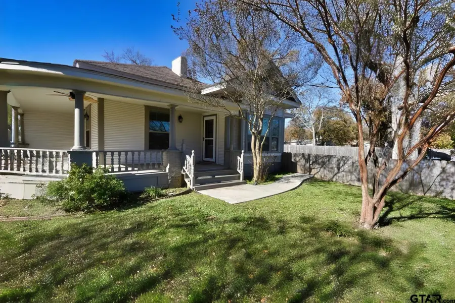 269 E Holley St, Alba, TX 75410 - #3