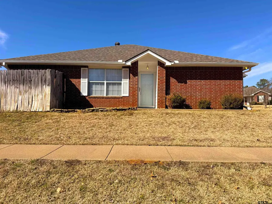 401 Magnolia Court, Whitehouse, TX 75791 - #2