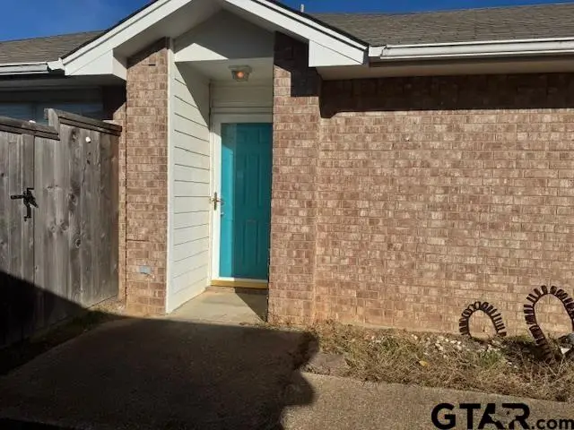 1112 Woodlands Park Drive, Lindale, TX 75771 - Image #2