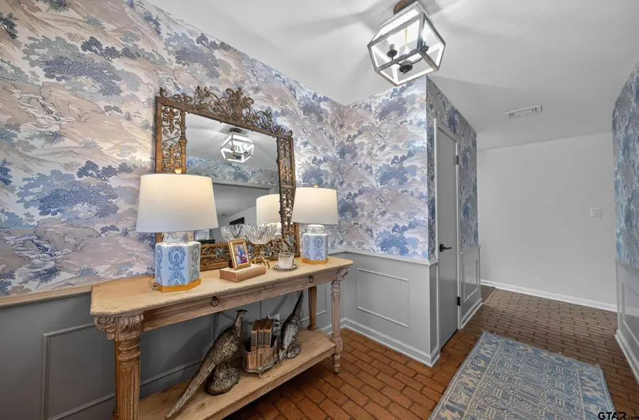 3918 Fry Avenue, Tyler, TX 75701 - Image #2