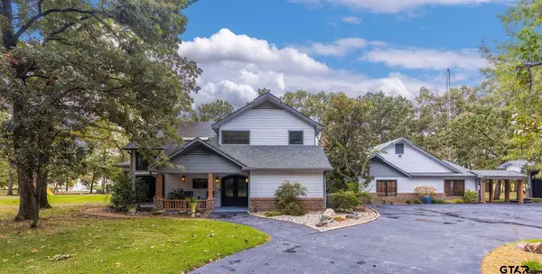 692 Private Road 5937, Emory, TX 75440