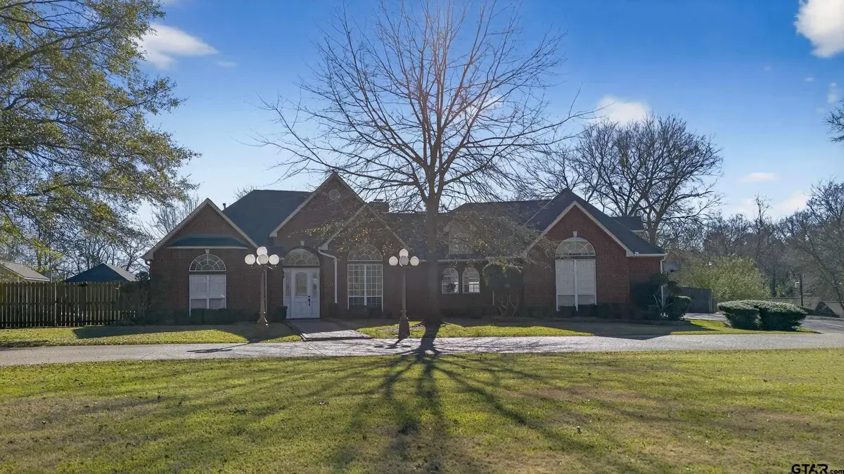 509 W Main St, Whitehouse, TX 75791 - Image #1