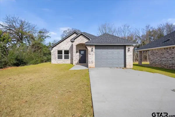 451 Harmony St., Tyler, TX 75702