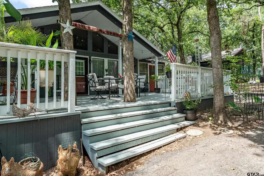 201 Elmwood Lane, Holly Lake Ranch, TX 75765 - Image #2