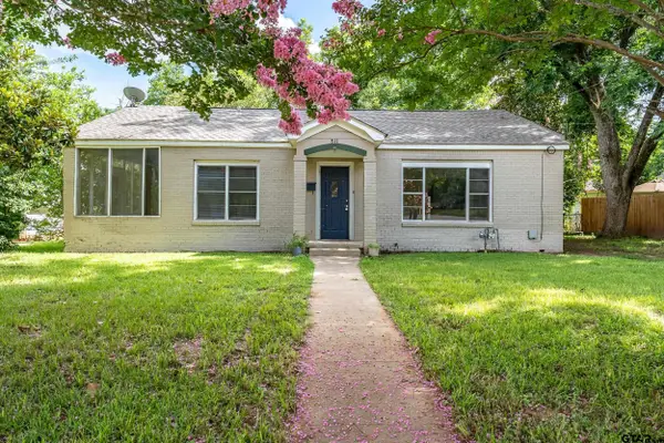 811 Kickapoo St, Jacksonville, TX 75766