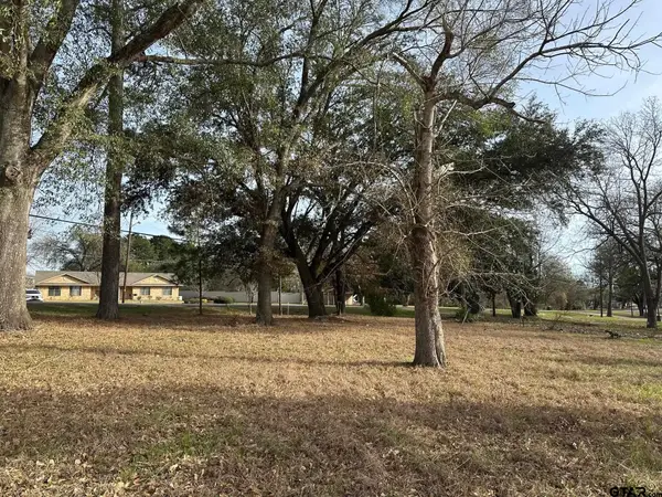 3591 N US Highway 287, Crockett, TX 75835