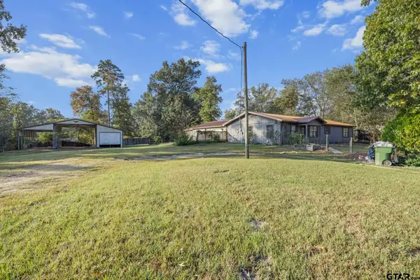 1767 Willow Oak Rd, Gladewater, TX 75647