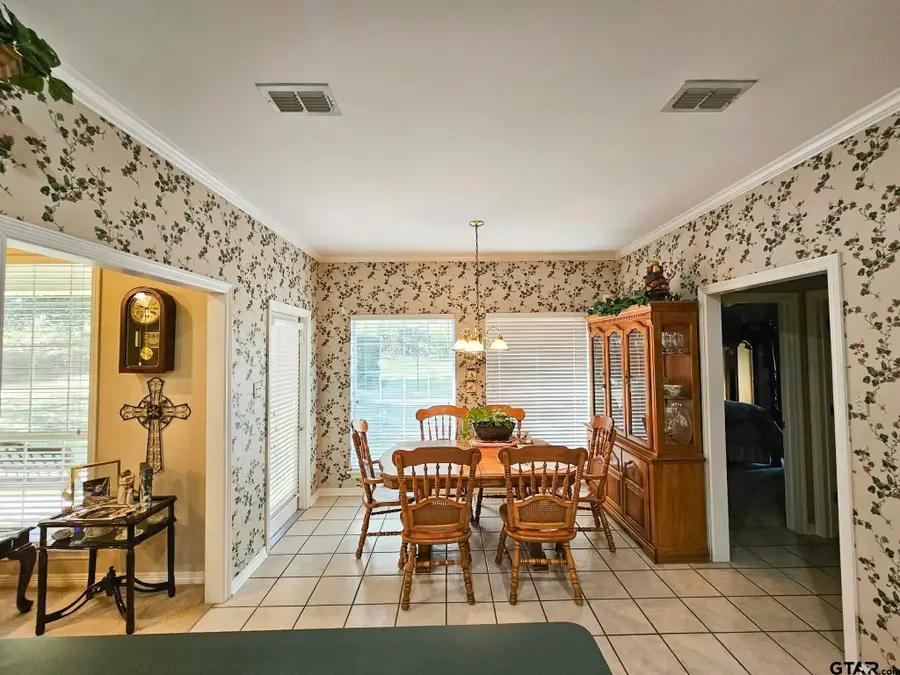 2001 Ventureview Dr., Palestine, TX 75801 - Image #2