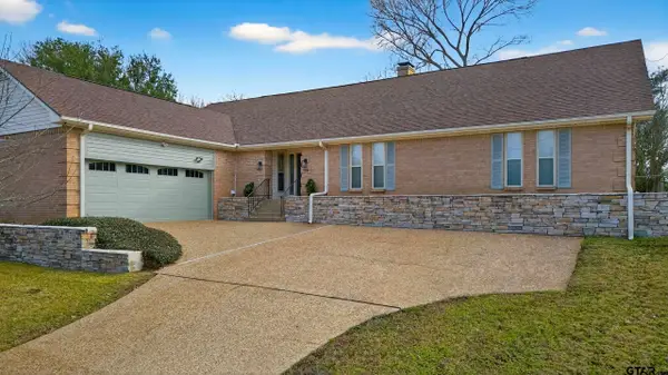 119 Williamsburg Ln., Bullard, TX 75757