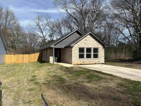 515 Giraud, Mineola, TX 75773