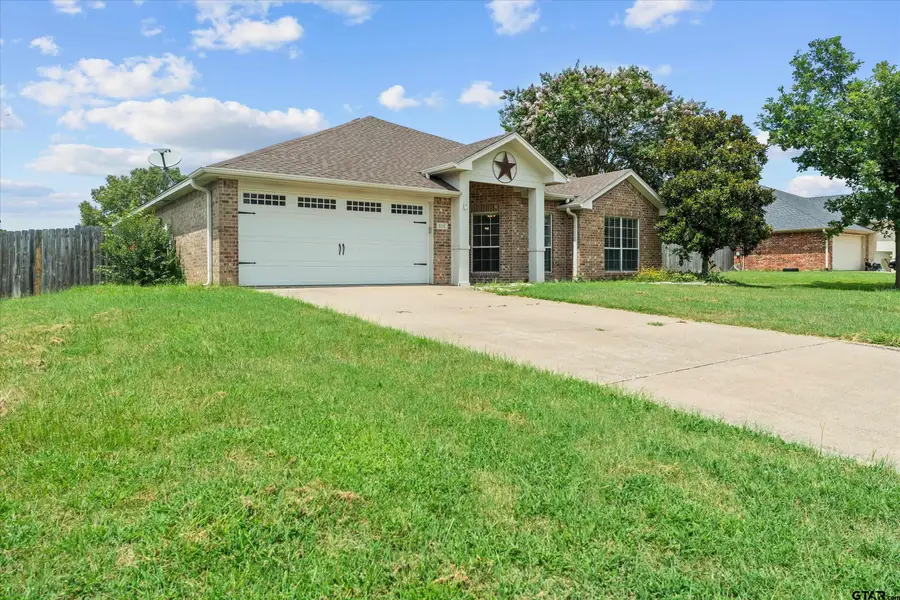 833 Greenwood Circle, Lindale, TX 75771 - Image #2