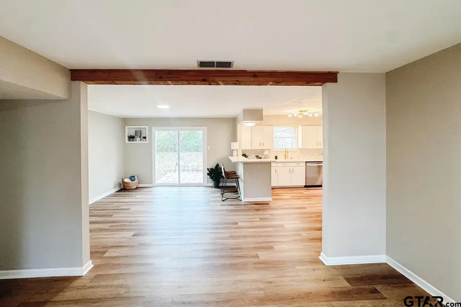 3131 Greg Ln, Tyler, TX 75701 - Image #3