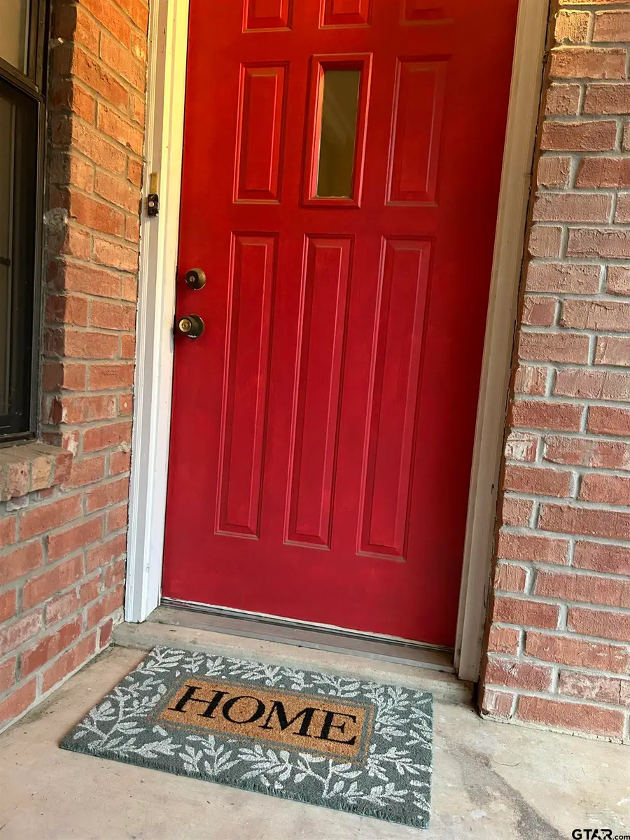 1015 E Broad, Mineola, TX 75773 - Image #3