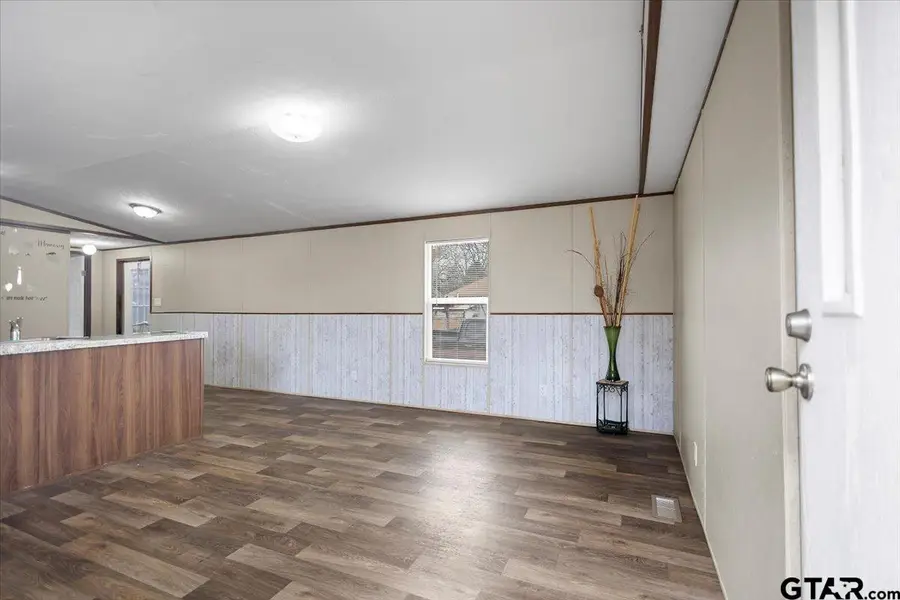 307 ST JOSEPH ST, Athens, TX 75751 - Image #3