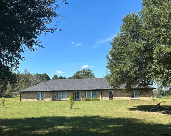 2201 Ridgley Drive, Flint, TX 75762