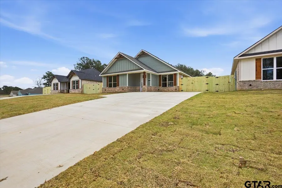 528 W 32nd St, Tyler, TX 75702 - Image #2