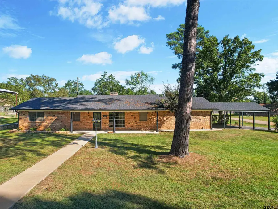 442 Golf Rd, Gilmer, TX 75645 - #3