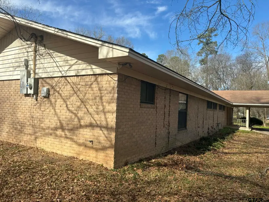 201 PARKVIEW, Pittsburg, TX 75686 - Image #2