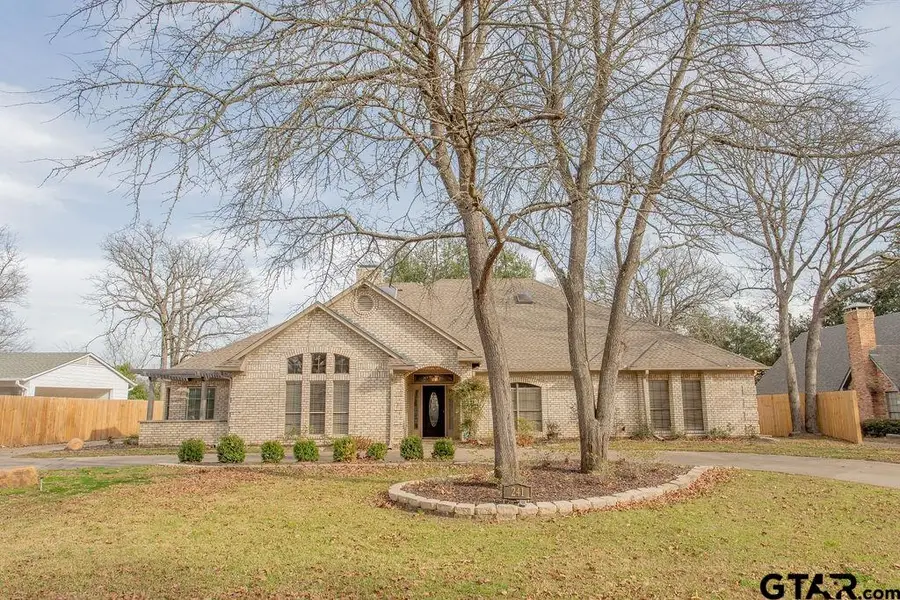 241 Hideaway Lane East, Hideaway, TX 75771 - Image #2