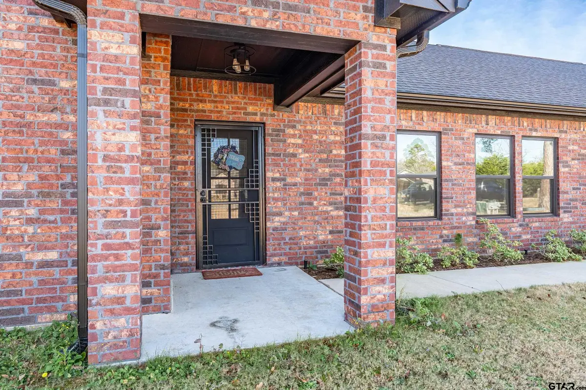 305 Private Road 6305, Mineola, TX 75773 - Image #1