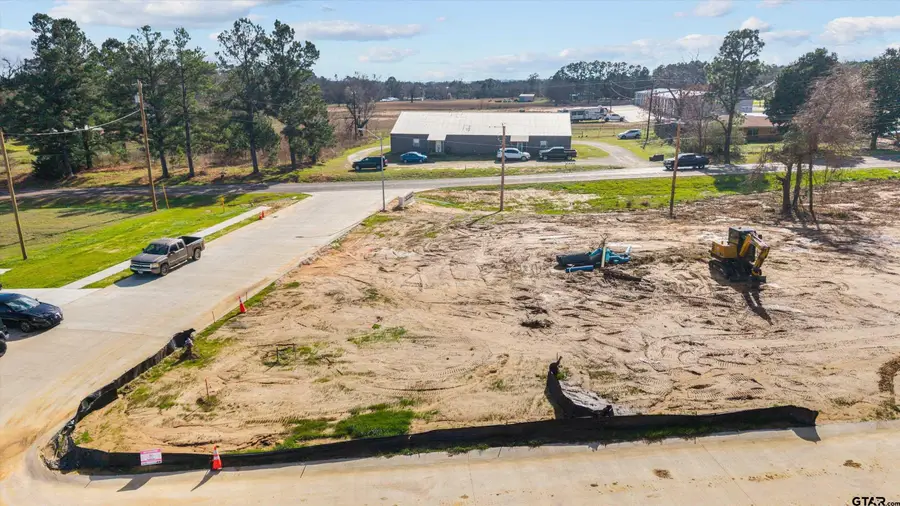 17340 Woodcrest Circle, Lindale, TX 75771 - Image #2