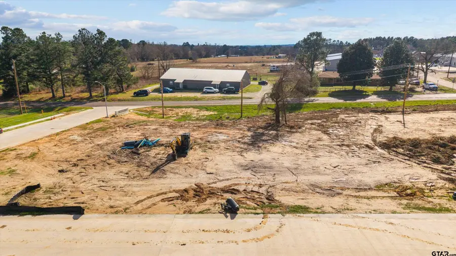 17135 Woodcrest Circle, Lindale, TX 75771 - Image #3