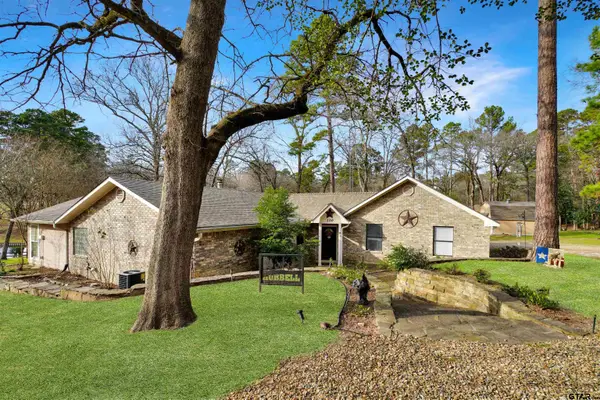 120 Rainbow Cove, Holly Lake Ranch, TX 75765