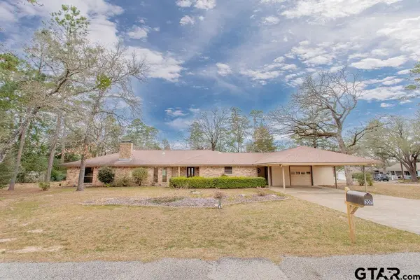 307 Easy Dr., Hideaway, TX 75771