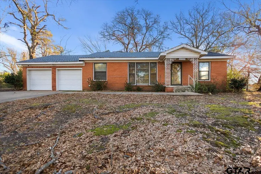 2228 Sampson Place, Tyler, TX 75701 - Image #2