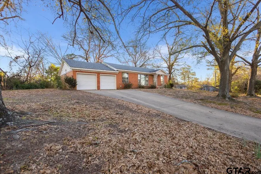 2228 Sampson Place, Tyler, TX 75701 - Image #3