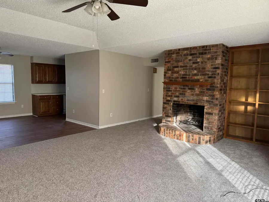 304 Woodhaven, Whitehouse, TX 75791 - Image #3