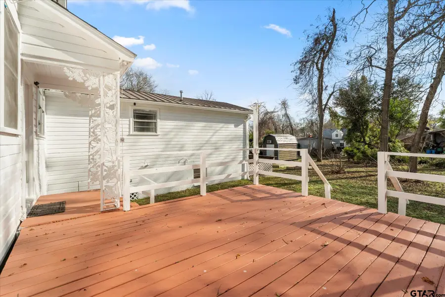 508 E 3rd, Mount Pleasant, TX 75455 - Image #2