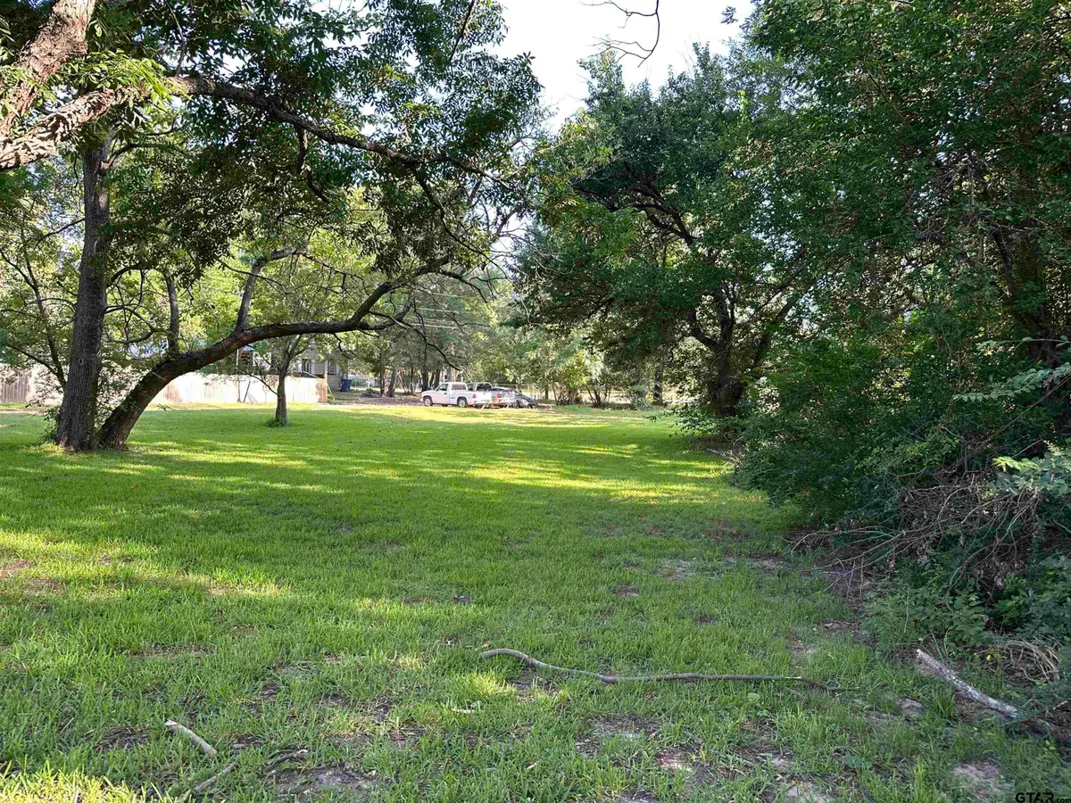 1002 Humbleway, Overton, TX 75684 - Image #1