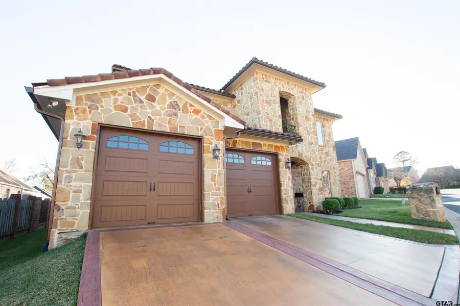 7130 Holly Square Ct, Tyler, TX 75703 - Image #2