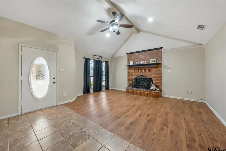 226 Colonial Cir, Athens, TX 75751 - Image #3