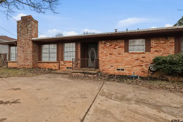 128 Laura Dr., Mineola, TX 75773